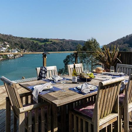Uphigh - Elevated Family Home With Stunning River Views Dartmouth Kültér fotó